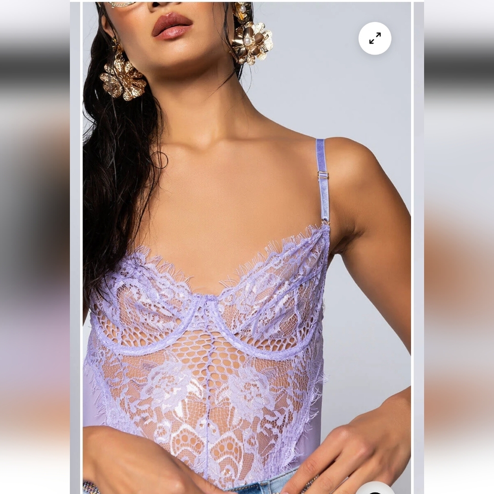 Lace Underwire Bodysuit in Lavender